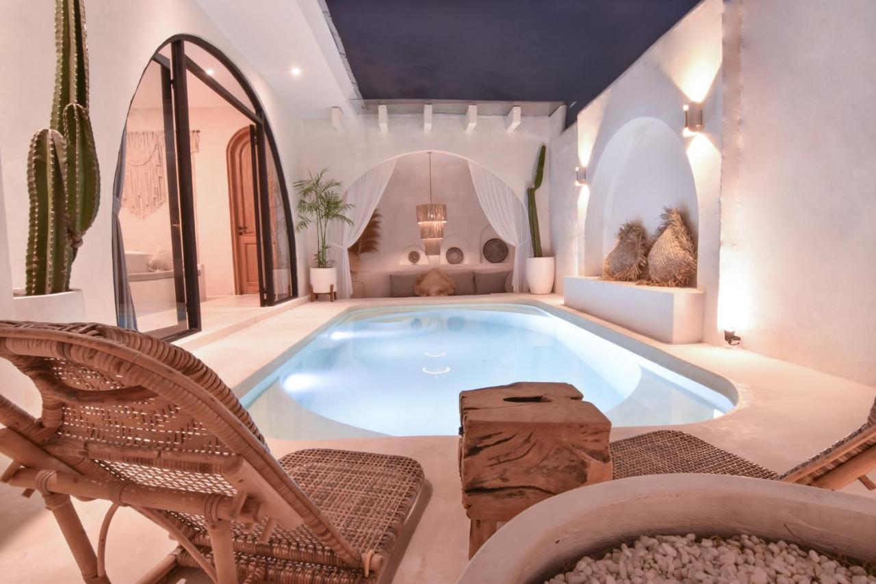 Bohemian Jogja Villas With Private Pool Kejayan Exterior foto