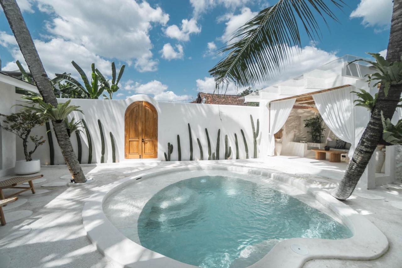 Bohemian Jogja Villas With Private Pool Kejayan Exterior foto